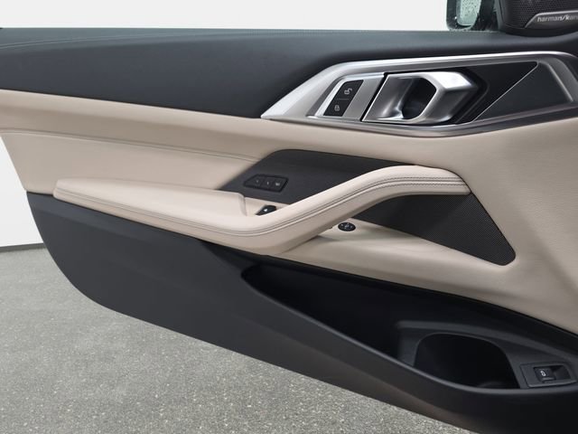 Used 2021 BMW M440i Convertible w/ Premium Package image 24