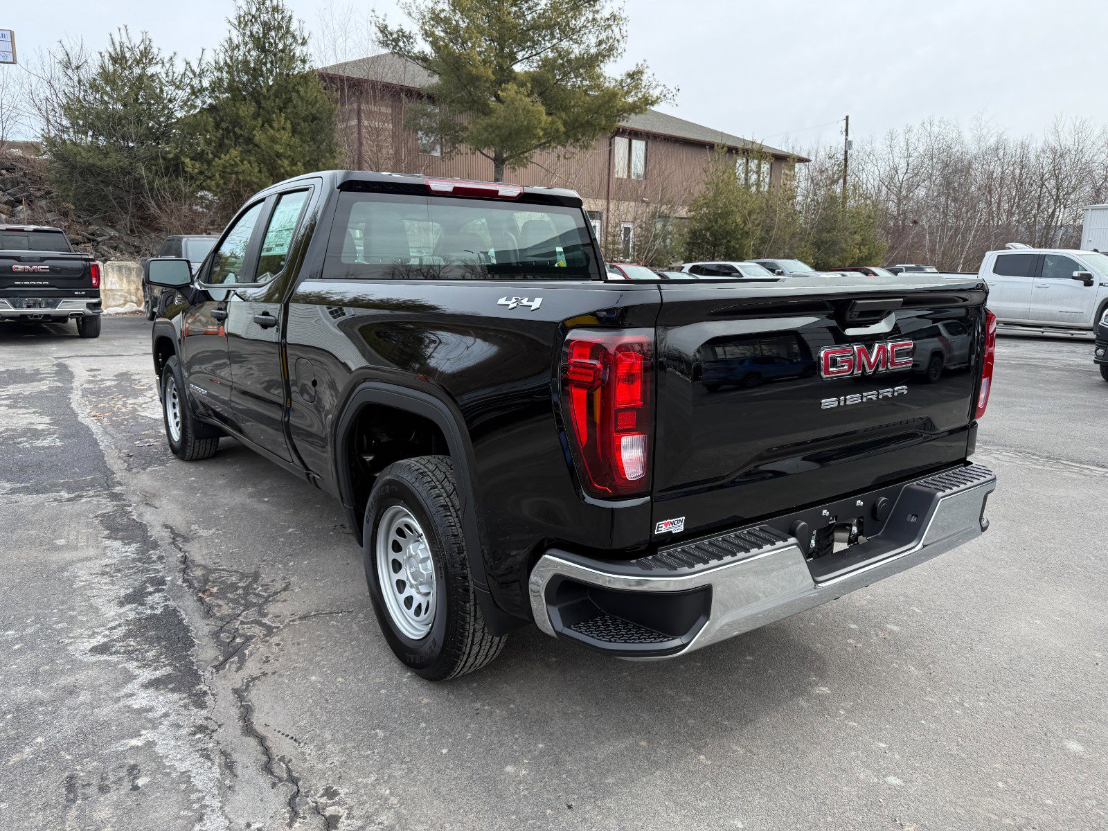New 2026 GMC Sierra 1500 Pro image 3