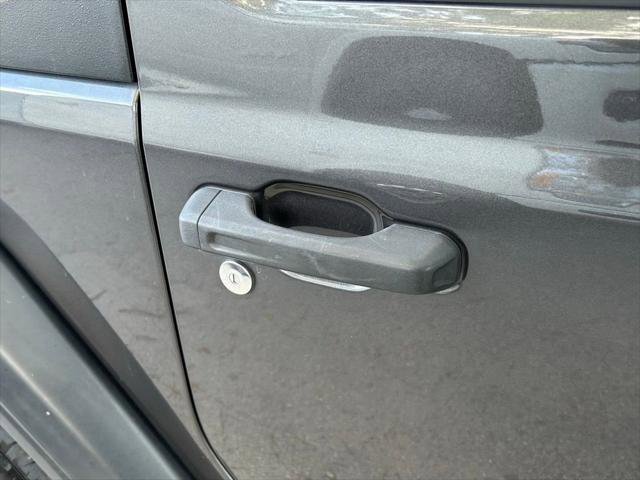 Certified 2020 Jeep Wrangler Sport image 24