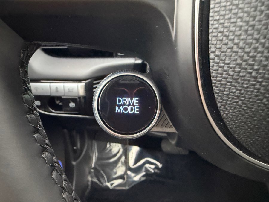 Used 2024 Hyundai Ioniq 5 Limited image 19