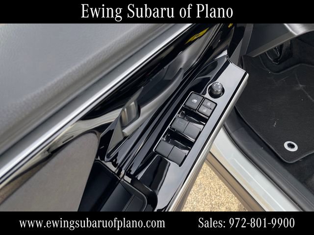 Used 2025 Subaru Solterra Premium w/ Premium Convenience Package image 12