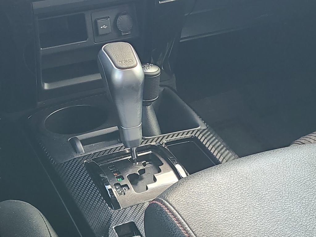 Used 2020 Toyota 4Runner TRD Off-Road image 15