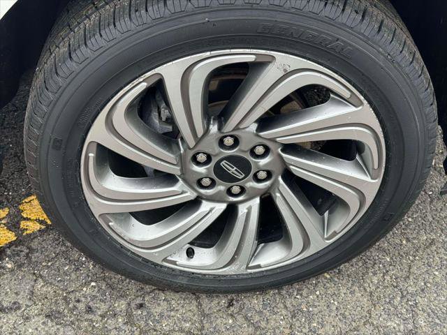 Used 2022 Lincoln Navigator L Reserve image 9