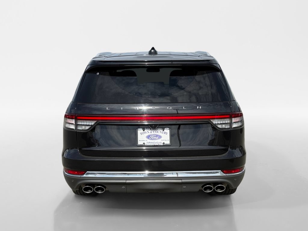 Used 2025 Lincoln Aviator AWD image 4
