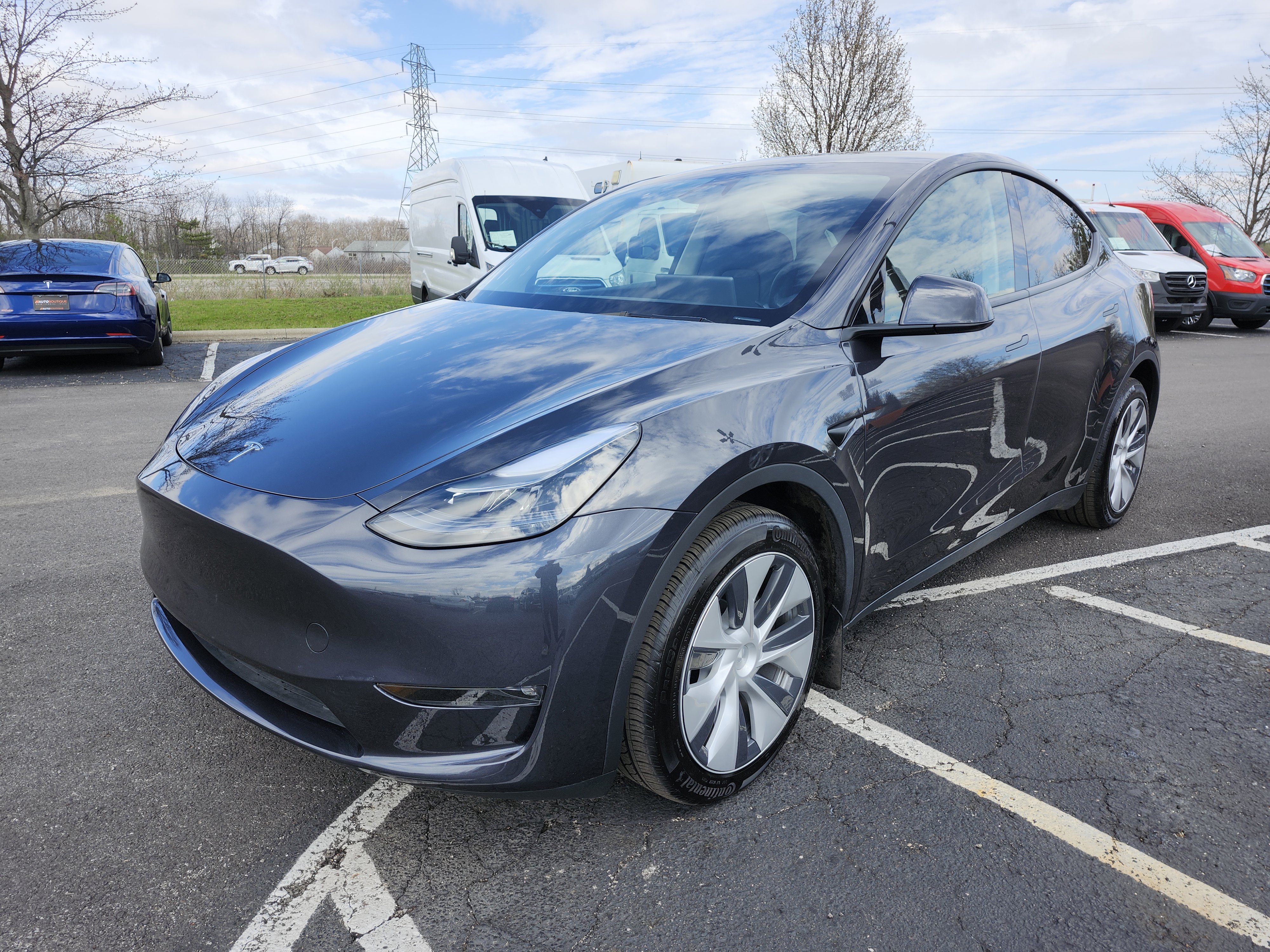 Used 2024 Tesla Model Y Long Range AWD/4WD image 11