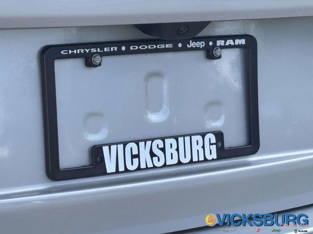 New 2025 Jeep Grand Cherokee Laredo w/ Luxury Tech Group I image 27