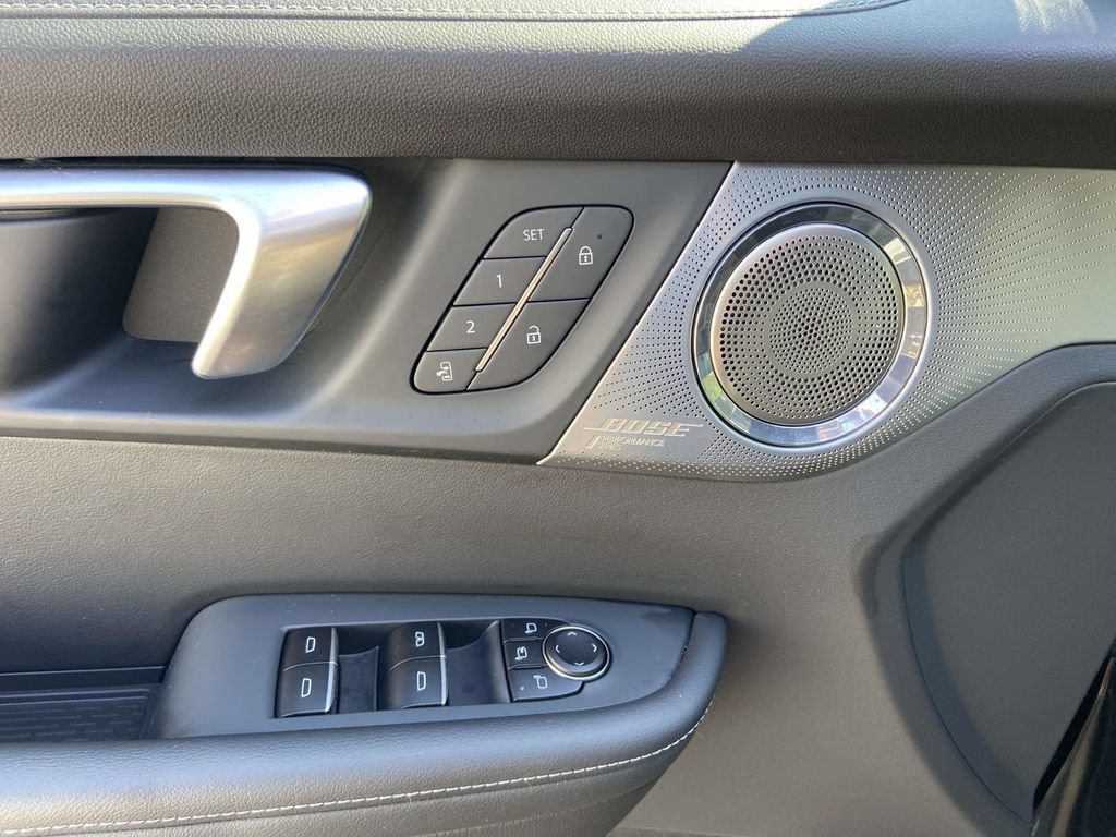 Used 2025 Buick Enclave Avenir w/ Super Cruise Package FWD image 15