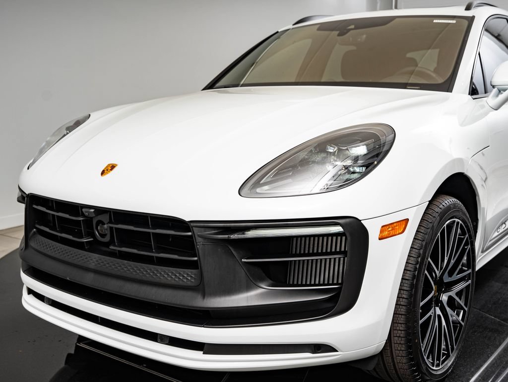 Certified 2026 Porsche Macan GTS AWD/4WD image 15