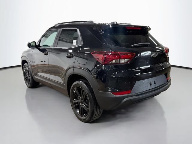 New 2026 Chevrolet TrailBlazer LT w/ Midnight Edition FWD image 9