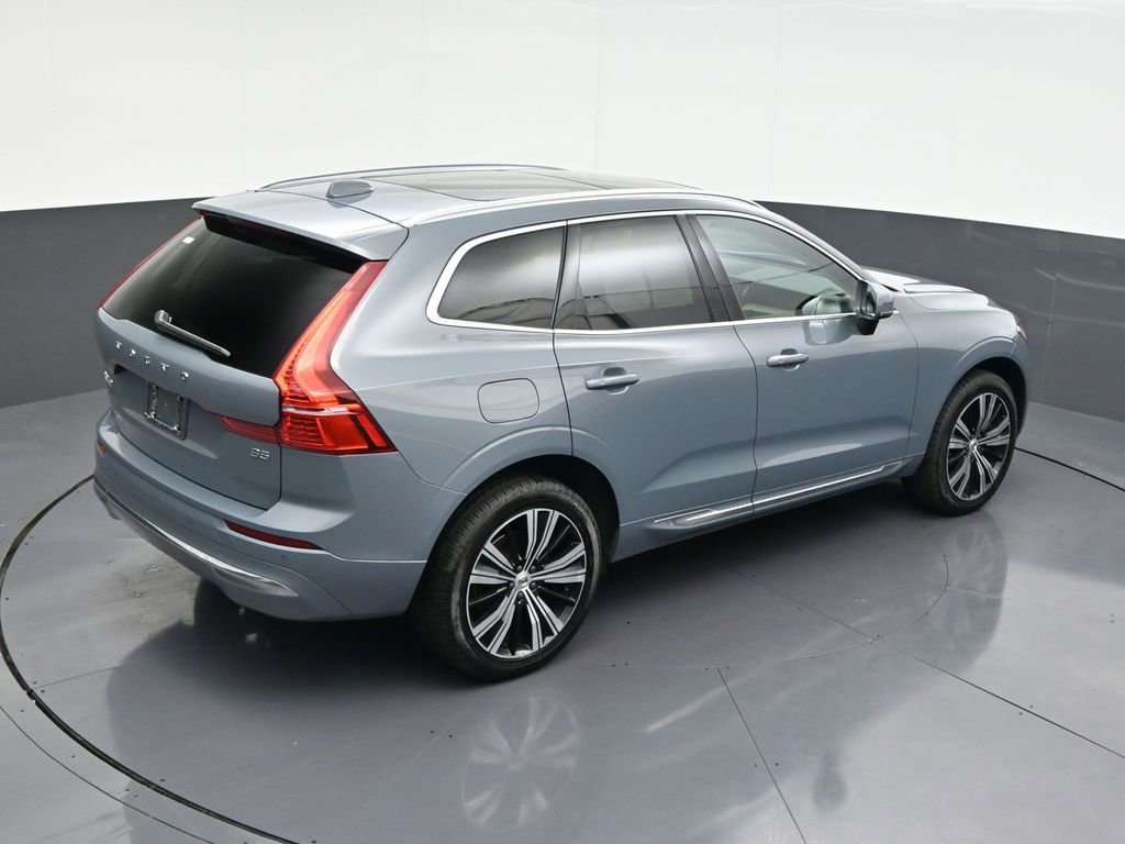 Used 2022 Volvo XC60 B5 Inscription image 20