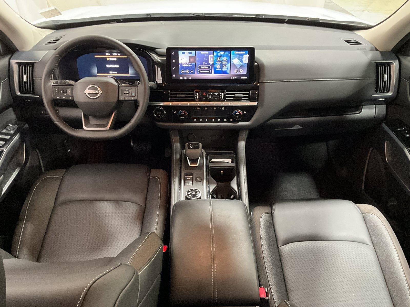 Used 2026 Nissan Pathfinder SL AWD/4WD image 15