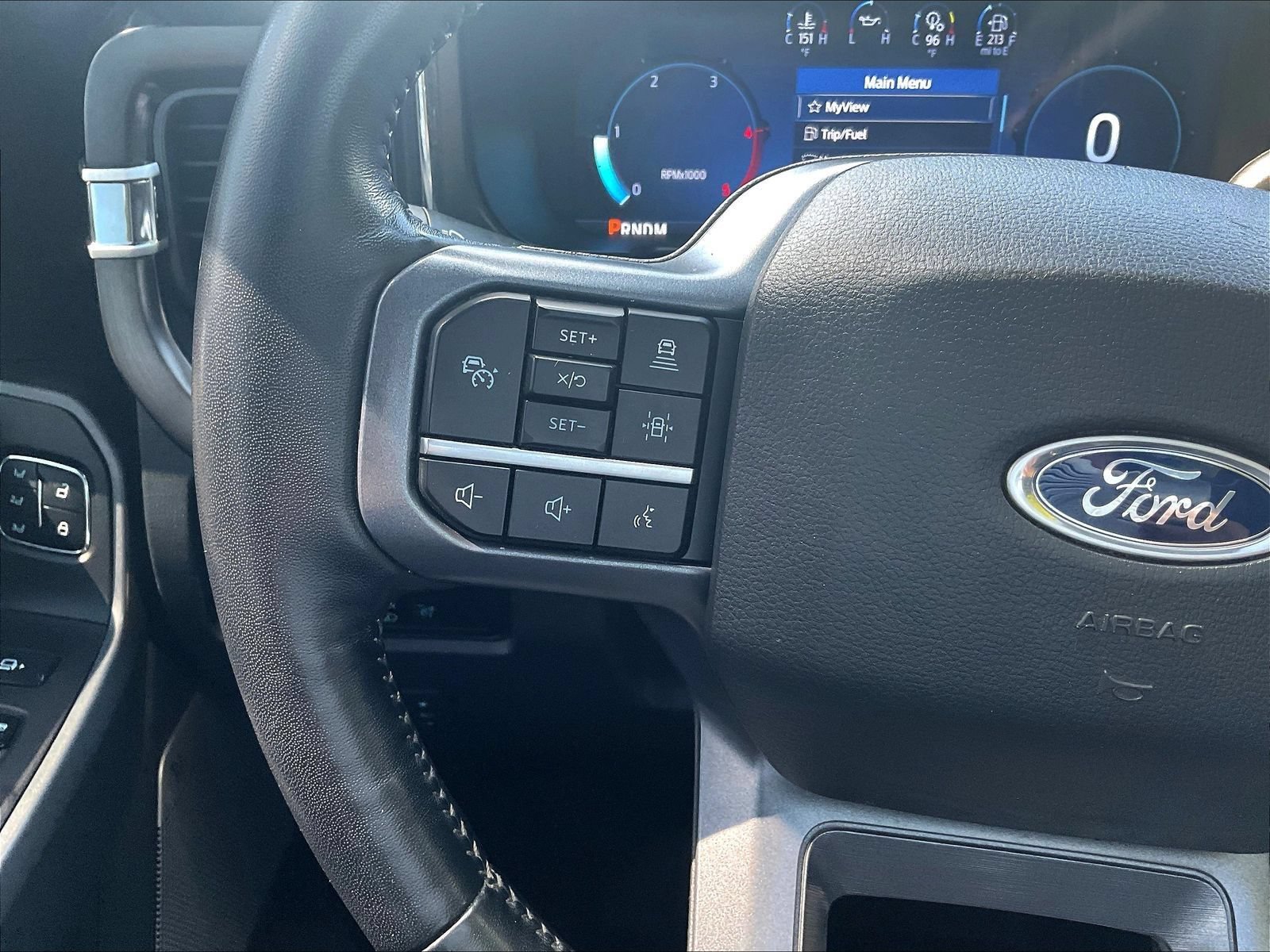 Used 2023 Ford F250 Lariat w/ Lariat Ultimate Package AWD/4WD image 14
