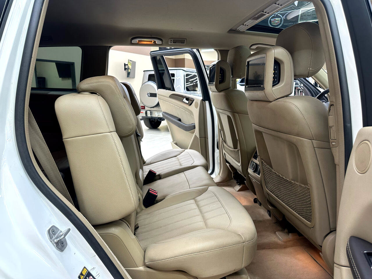 Used 2016 Mercedes-Benz GL 450 4MATIC w/ Premium I Package image 42