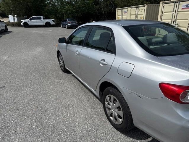 Used 2011 Toyota Corolla LE FWD image 11