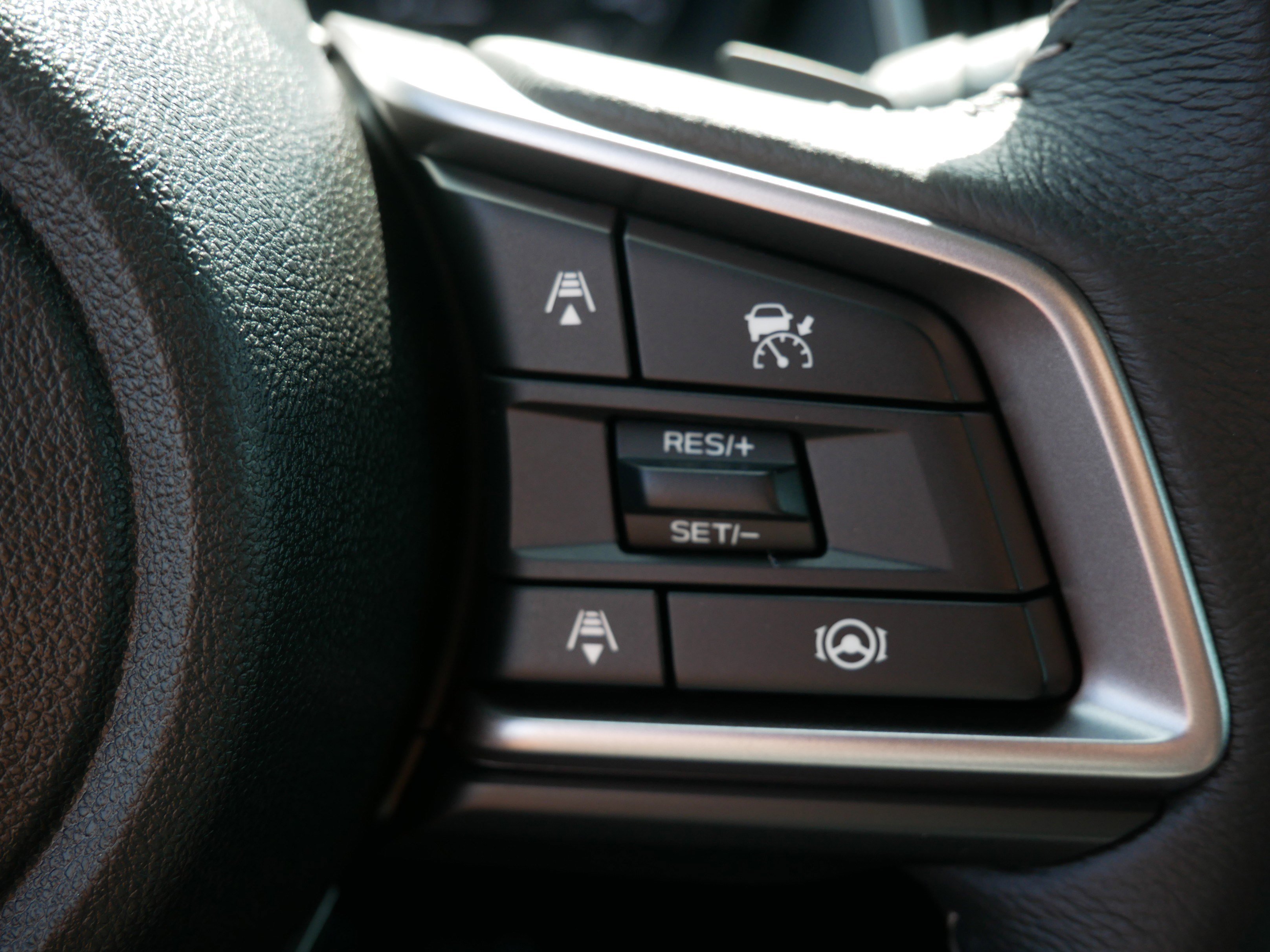 Used 2025 Subaru Outback Premium image 30