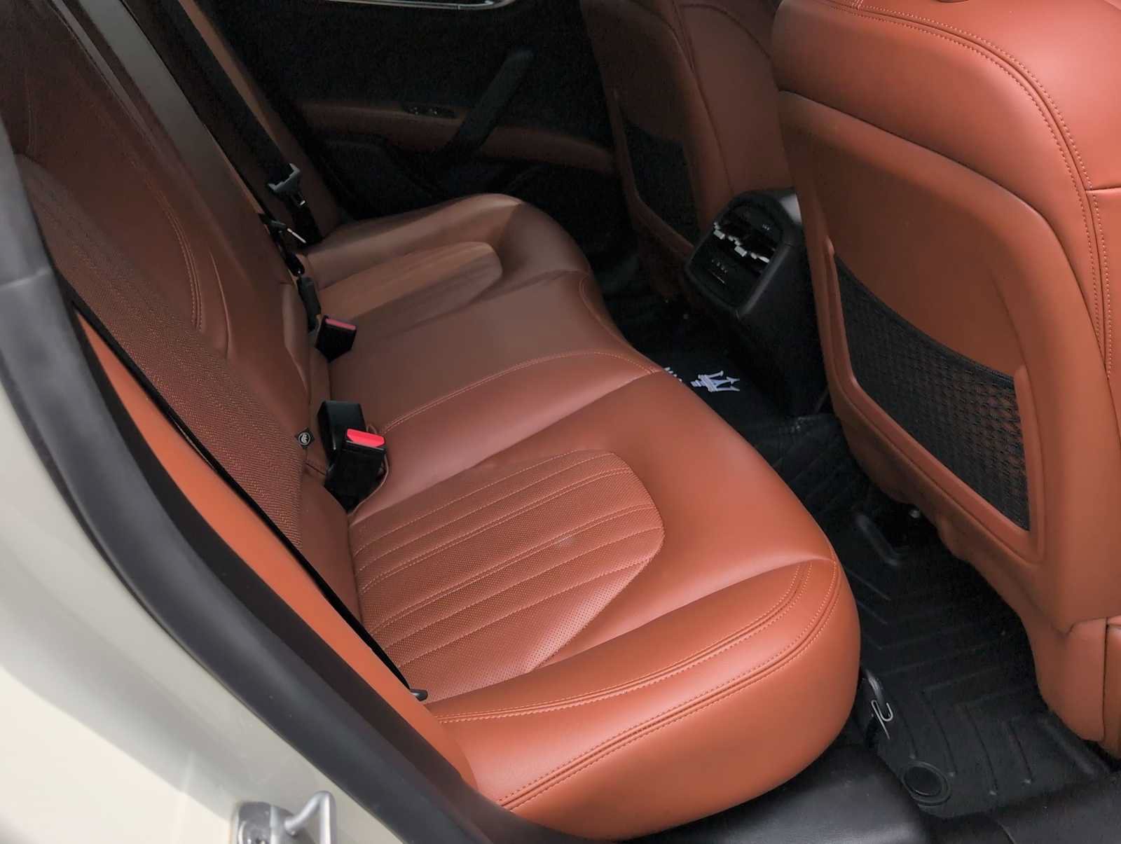 Used 2019 Maserati Ghibli S Q4 AWD/4WD image 19