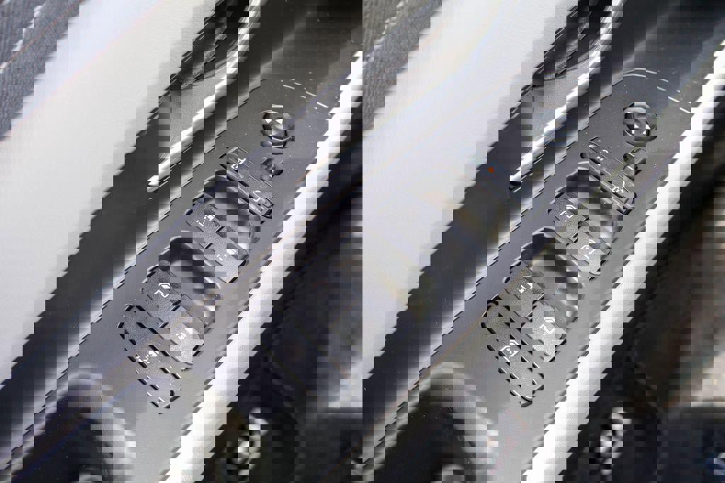 New 2026 Hyundai Elantra Limited image 22