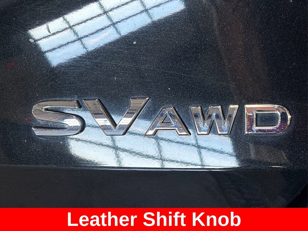 Used 2019 Nissan Rogue SV AWD/4WD image 16