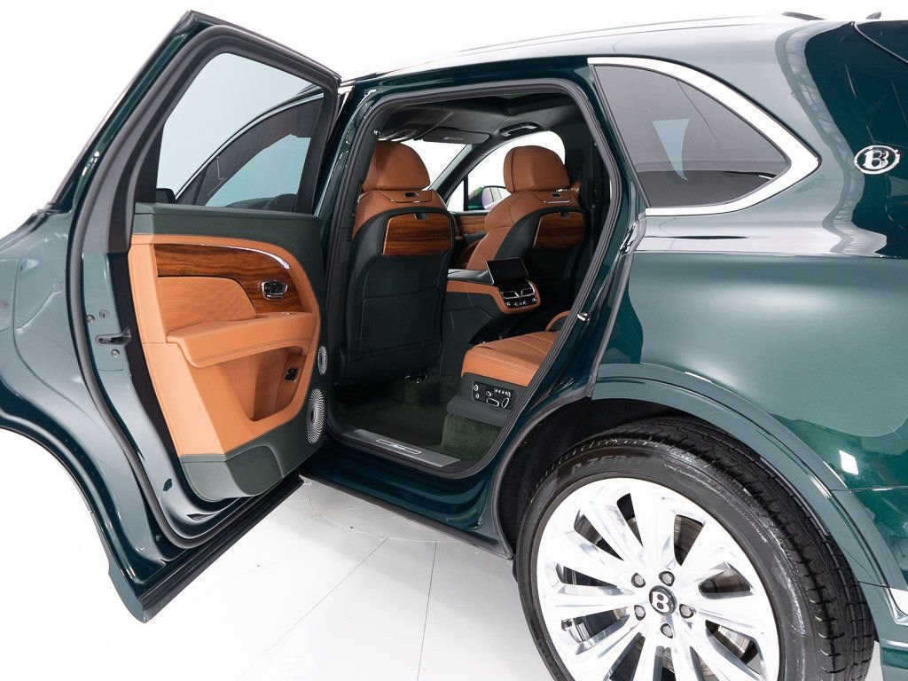 Certified 2025 Bentley Bentayga Extended Wheelbase image 20