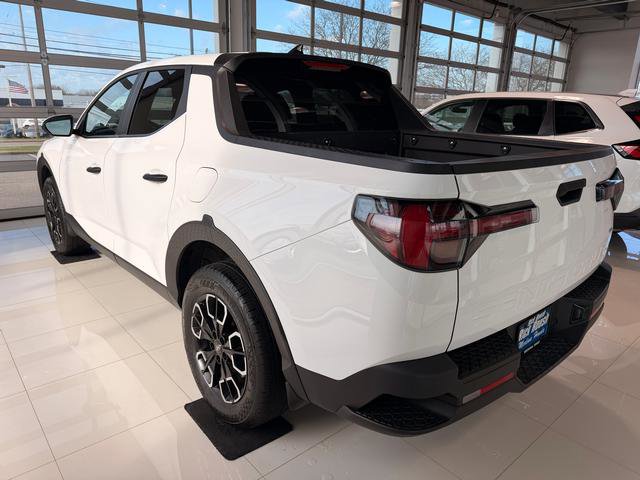 Used 2023 Hyundai Santa Cruz SE image 3