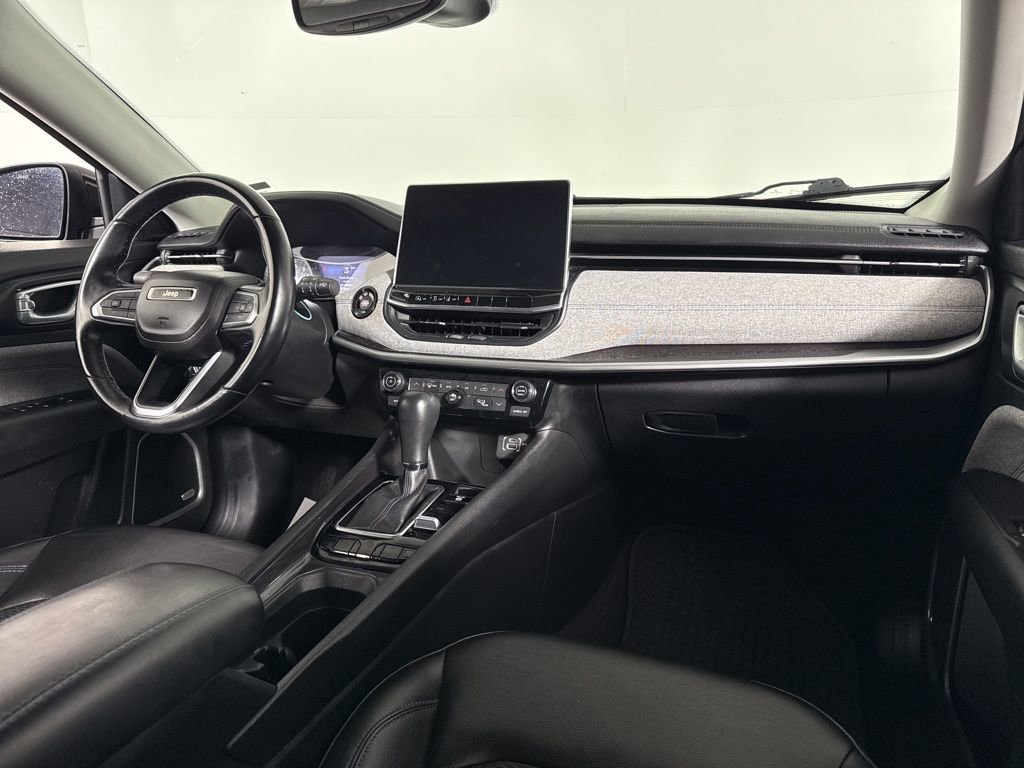 Used 2022 Jeep Compass Latitude w/ Sun and Sound Group image 22