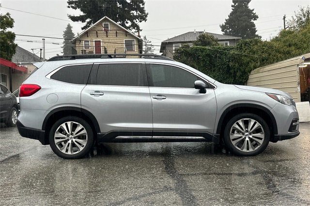 Used 2021 Subaru Ascent Limited w/ Technology Package image 3