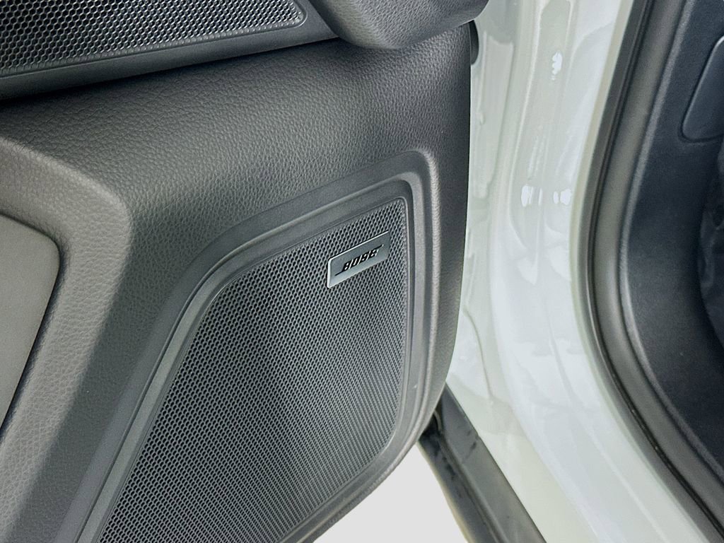 Certified 2025 Porsche Macan image 21