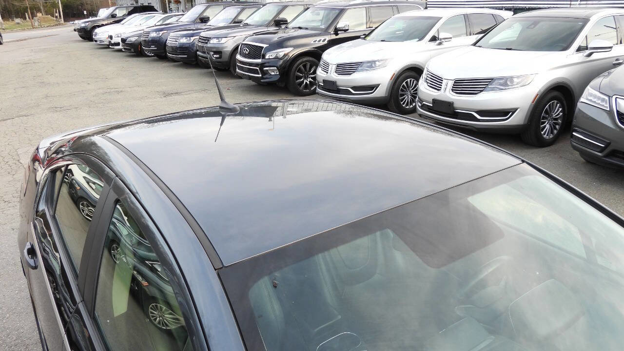 Used 2013 Chevrolet Volt Premium w/ Premium Trim Package FWD image 21