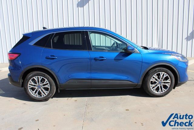 Used 2022 Ford Escape SEL image 3