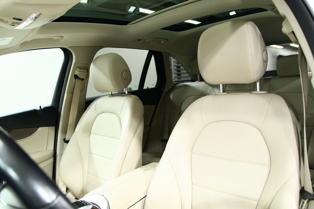 Certified 2019 Mercedes-Benz GLC 300 4MATIC image 19