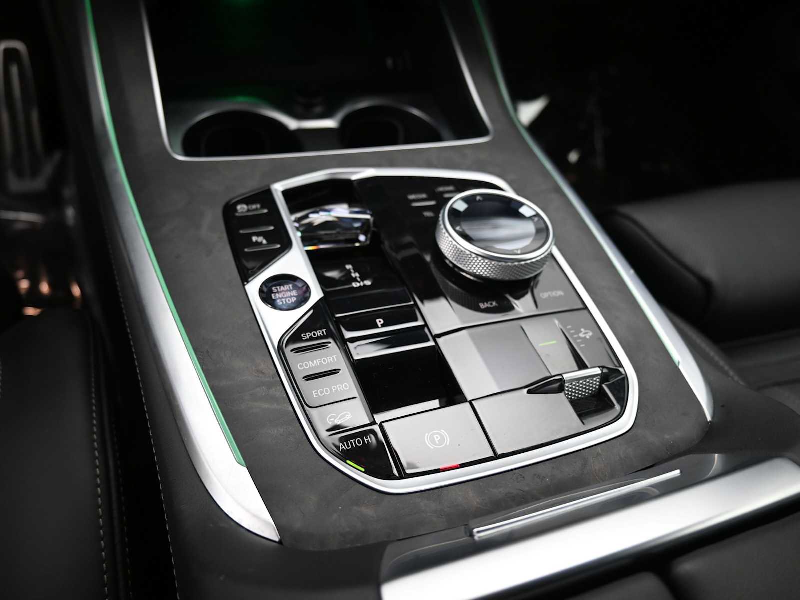 Used 2026 BMW X7 xDrive40i w/ Executive Package image 12