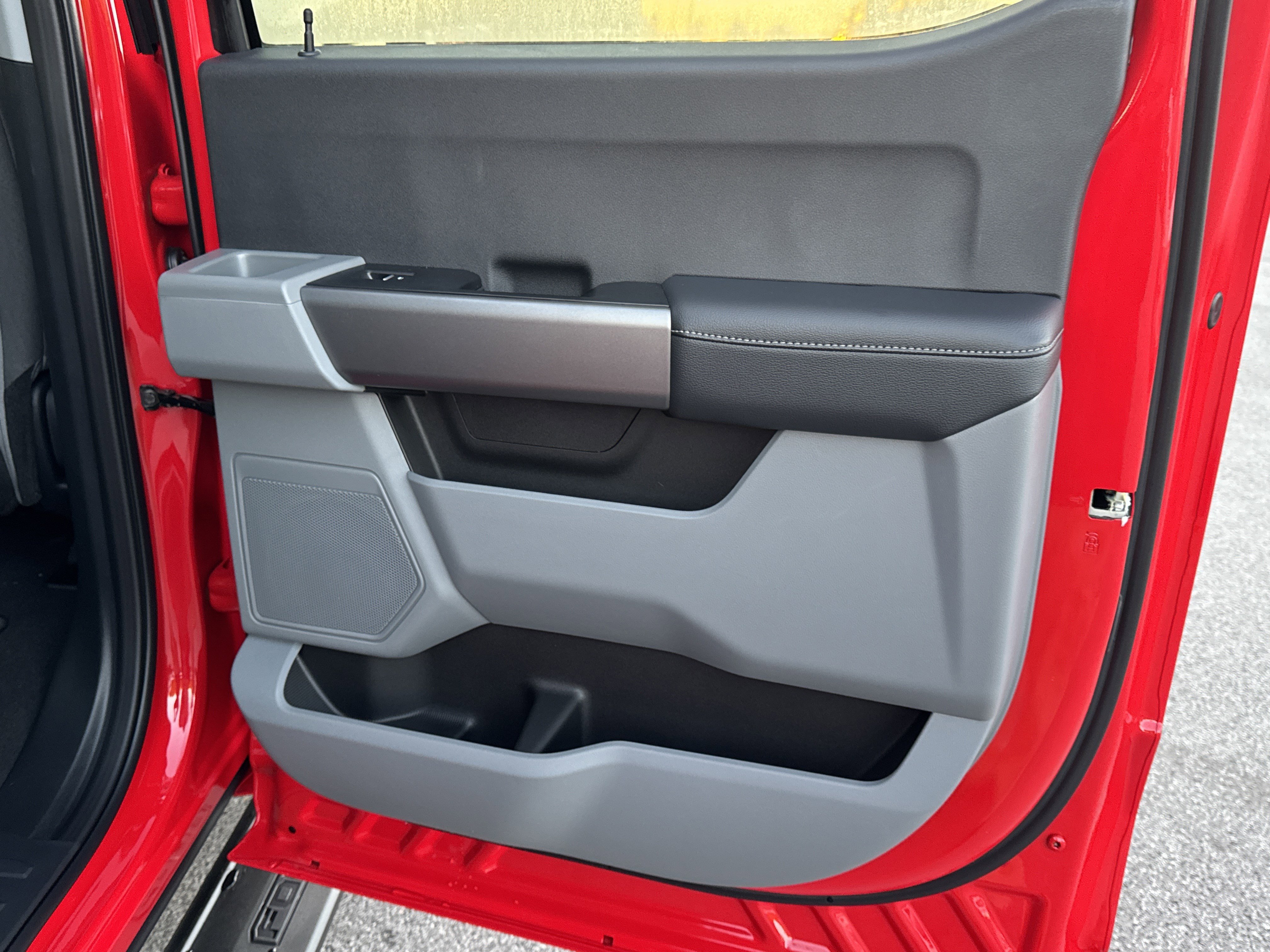 New 2026 Ford F250 4x4 Crew Cab Super Duty image 16