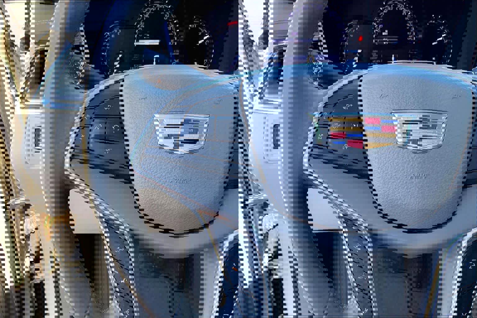 Used 2017 Cadillac XT5 Luxury w/ Driver Awareness Package FWD image 24