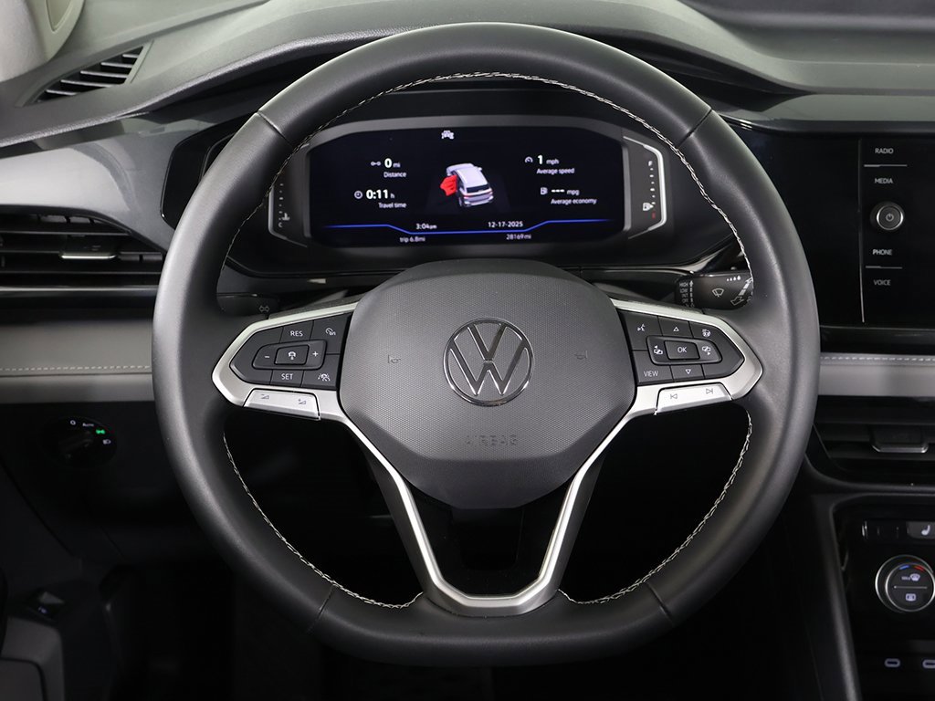 Used 2022 Volkswagen Taos SEL image 41