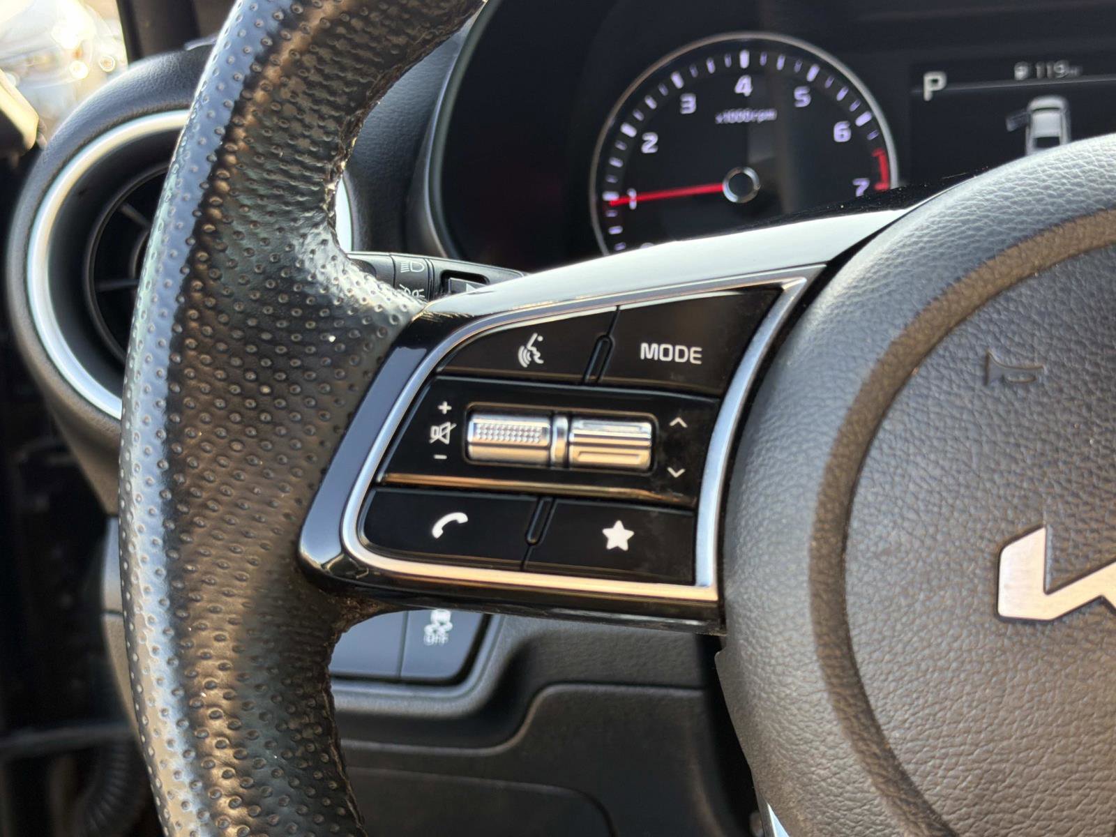 Used 2023 Kia Forte GT-Line image 9