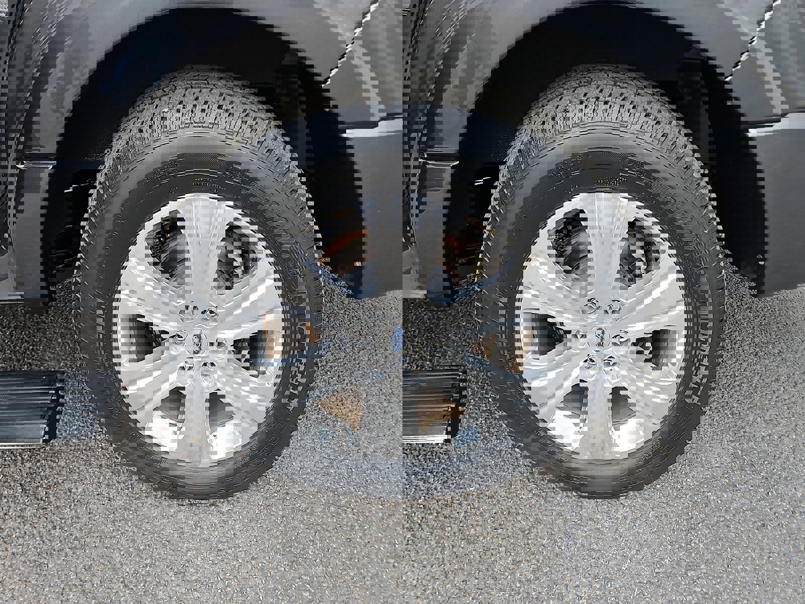 Used 2015 Ford Expedition Platinum image 6