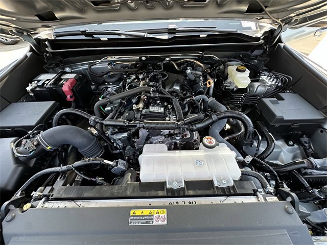 Certified 2025 Toyota Tacoma SR5 image 30