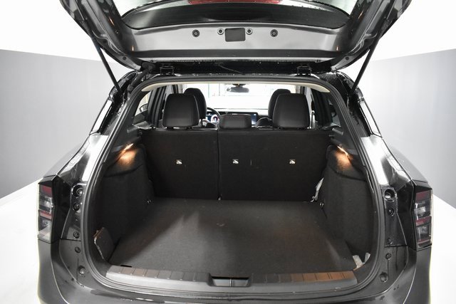 Certified 2025 Nissan Kicks SR image 30