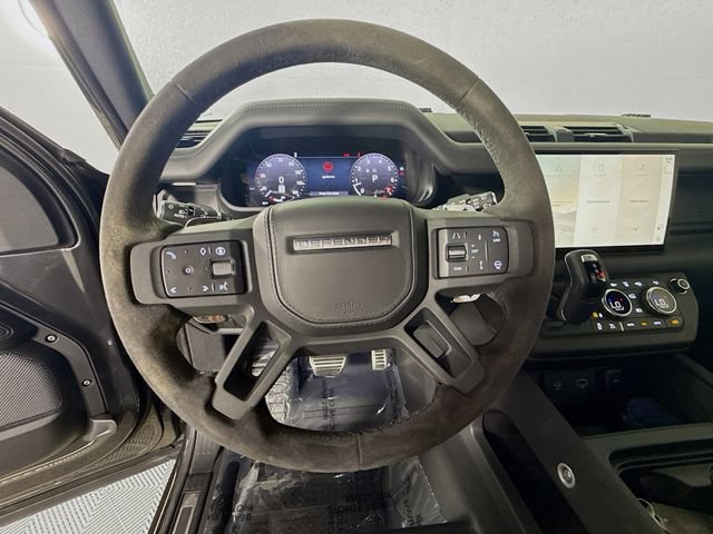 Certified 2024 Land Rover Defender 110 V8 AWD/4WD image 12