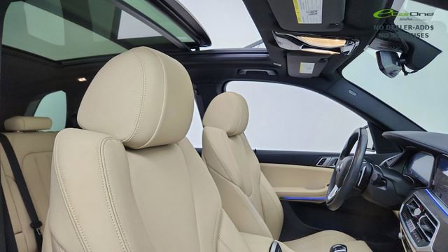 Used 2022 BMW X5 sDrive40i w/ Premium Package RWD image 22