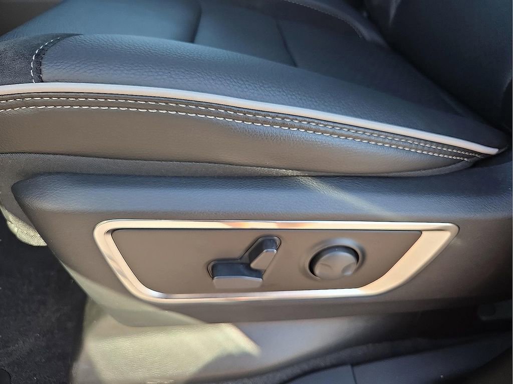 New 2026 RAM 1500 Laramie w/ Night Edition image 13