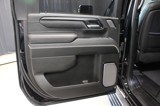 Used 2025 GMC Sierra 2500 AT4X AWD/4WD image 45