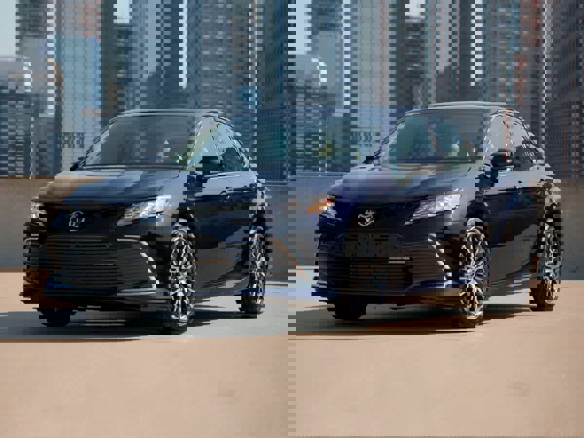 Used 2023 Toyota Camry XSE w/ Blackout Package (TMS) image 2