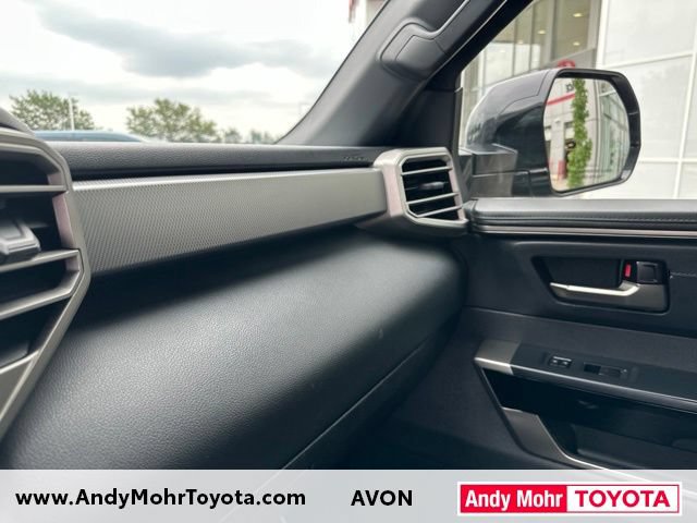 Used 2025 Toyota Tundra Limited AWD/4WD image 32