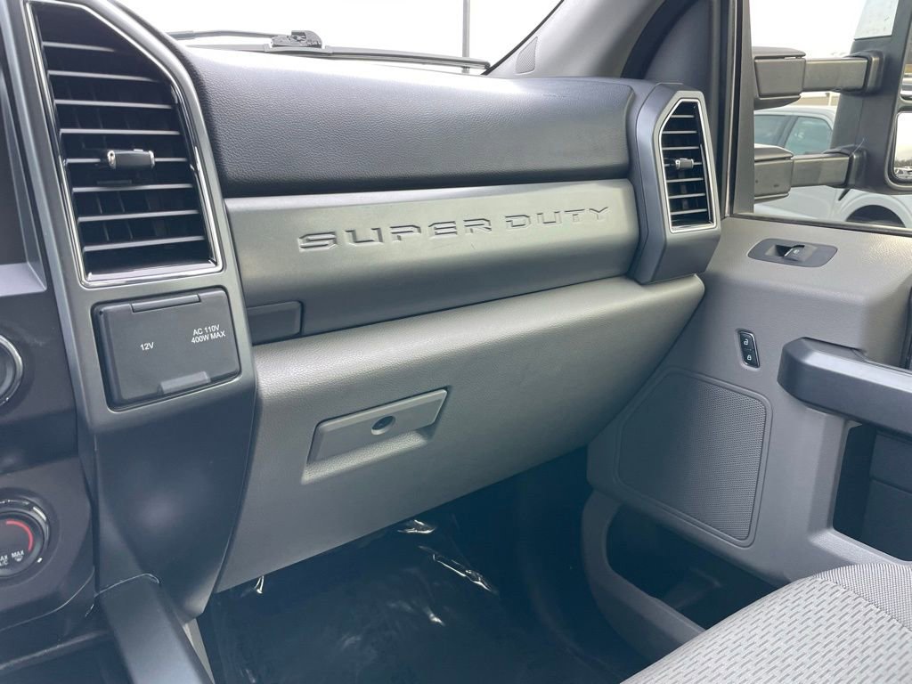 Used 2022 Ford F250 XLT w/ XLT Premium Package AWD/4WD image 56