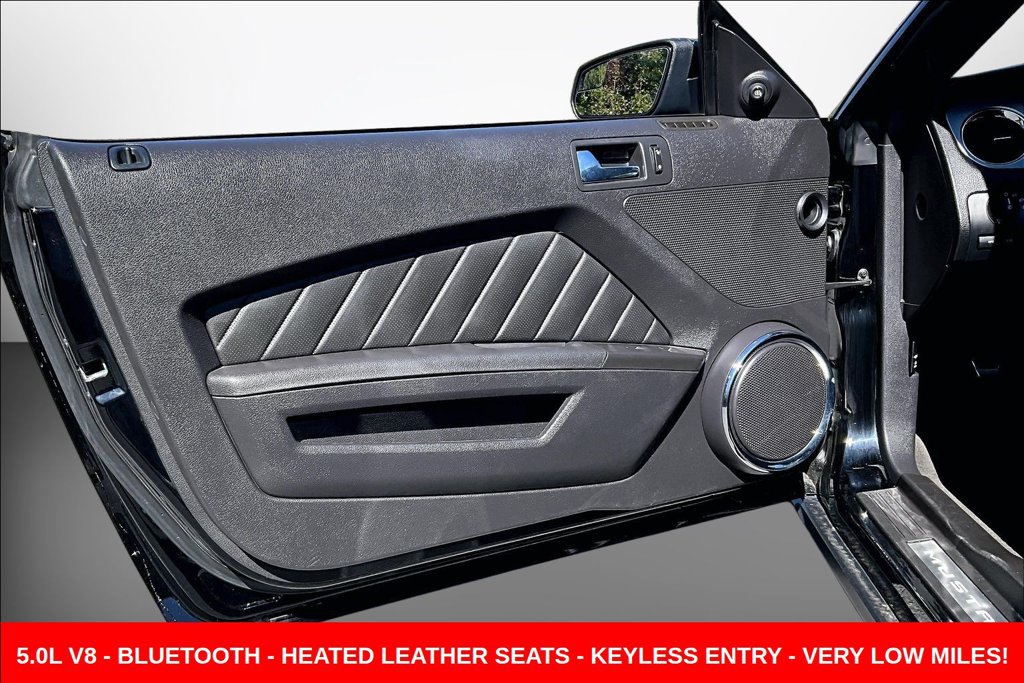 Used 2012 Ford Mustang GT Premium w/ Electronics Pkg RWD image 20