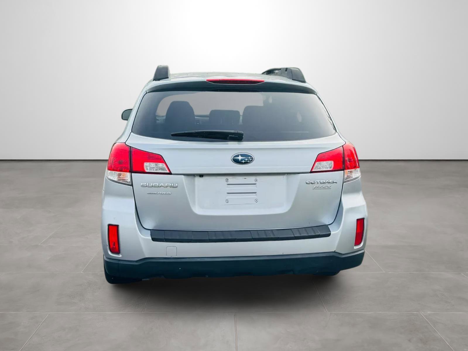 Used 2013 Subaru Outback 2.5i Premium AWD/4WD image 4