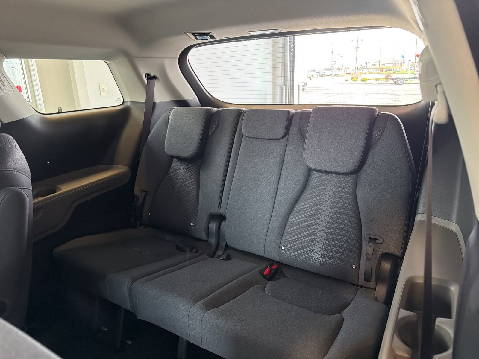 New 2026 Kia Carnival LX image 12