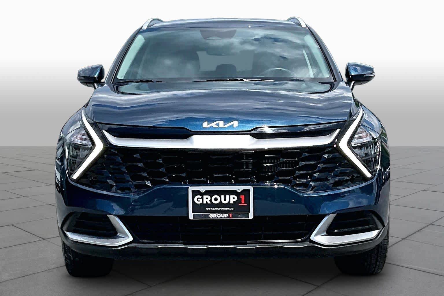 Used 2023 Kia Sportage EX AWD/4WD image 4