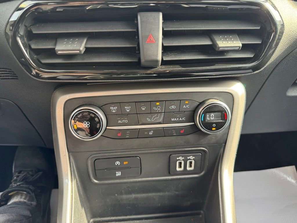 Used 2022 Ford EcoSport Titanium w/ Interior Protection Package image 25